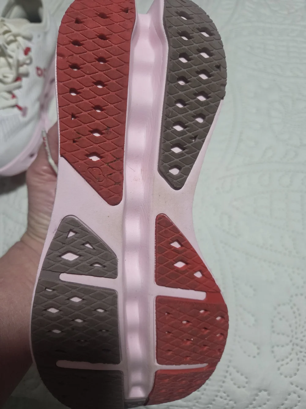 Lightweight Women's Athletic Shoes in White and Pink